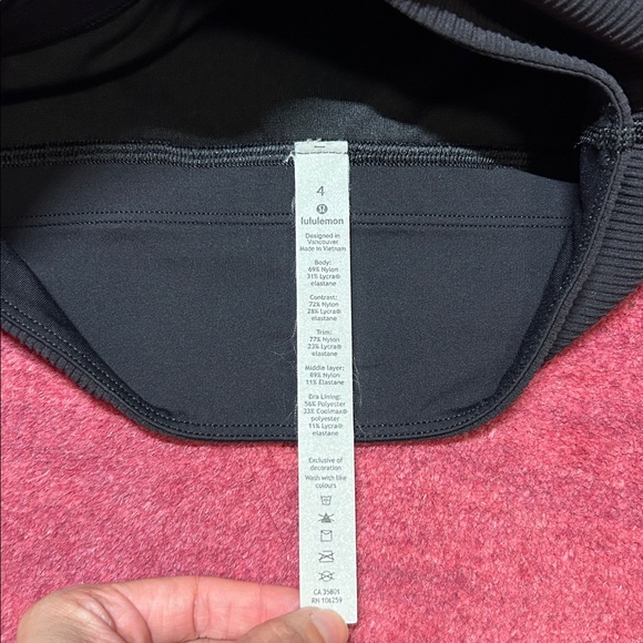 Lululemon Kick Serve Bra Size 4 - Picture 5 of 10